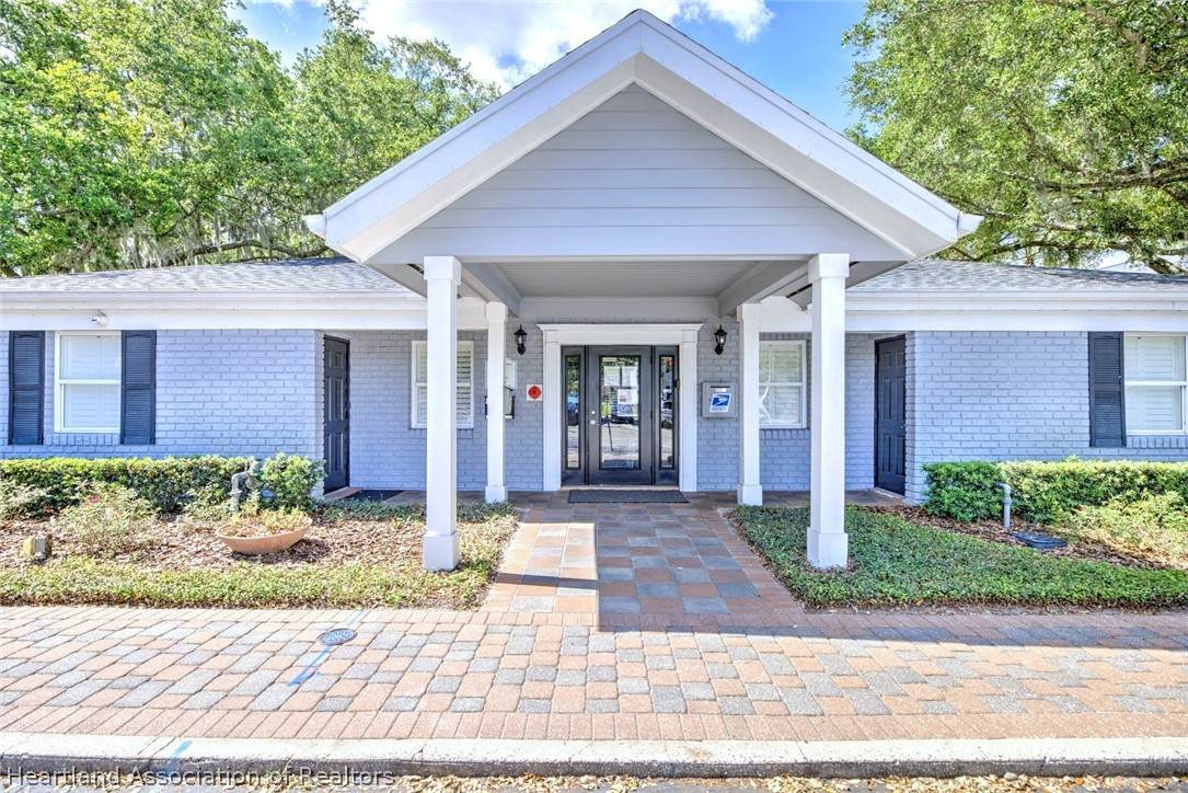 262 Lewfield Circle - Photo 1