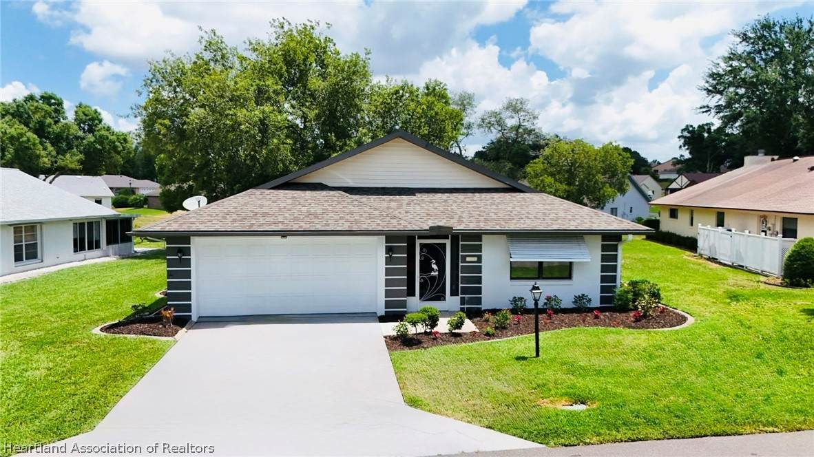 176 Grandview Boulevard - Photo 1