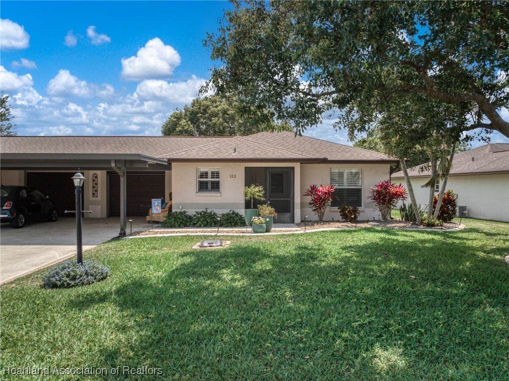 112 Edgewater Drive - Photo 1