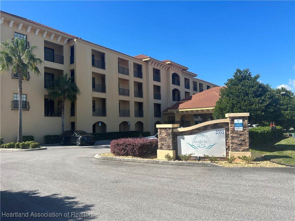 2351 Lakeview Drive - Photo 1