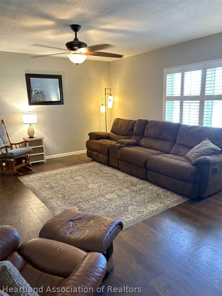 https://bt-photos.global.ssl.fastly.net/sebring/orig_boomver_5_322575-2.jpg