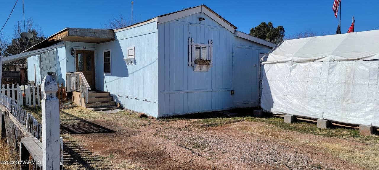 2518 Kadomoto Drive - Photo 1