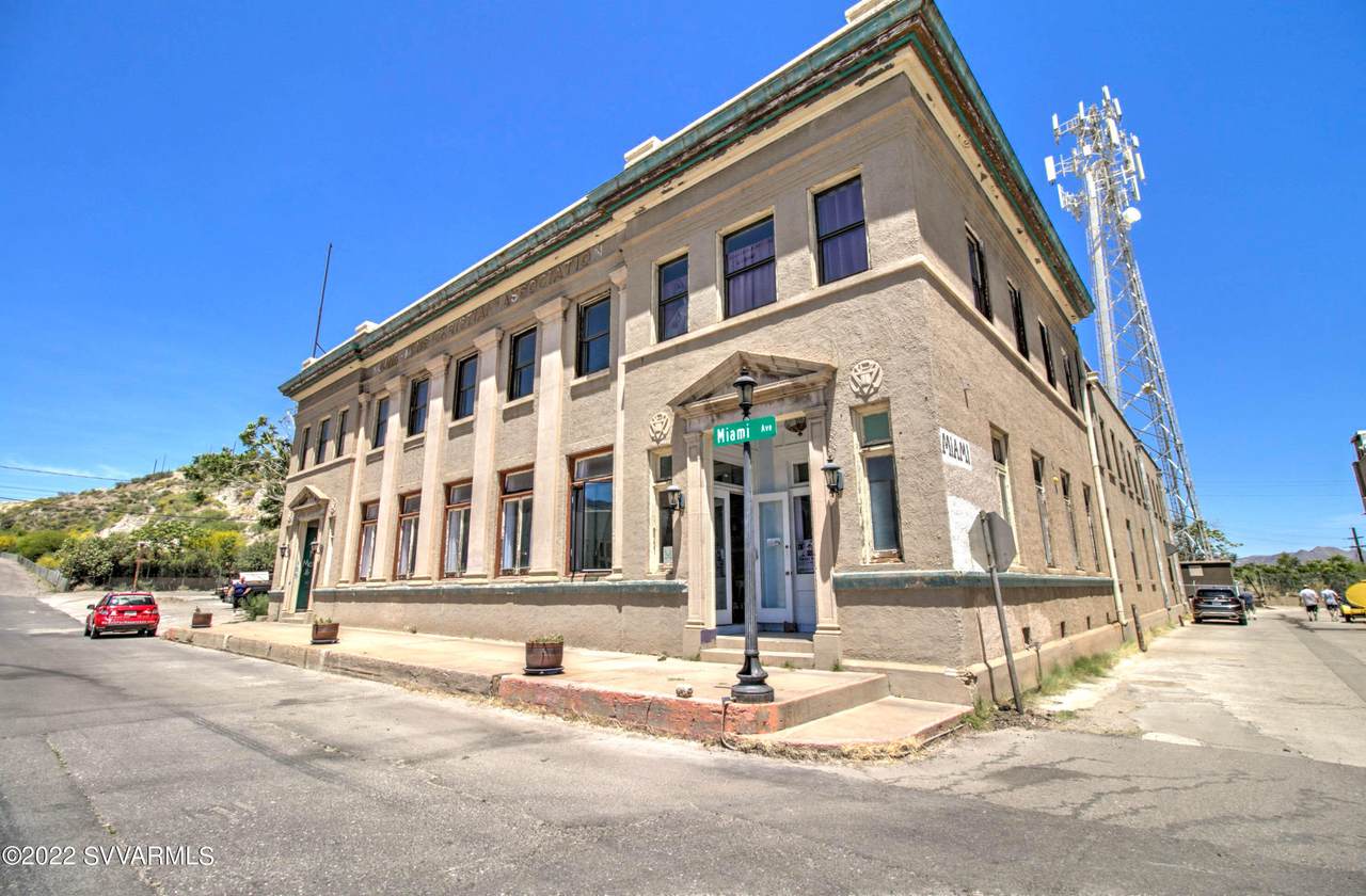 155 Miami Ave - Photo 1