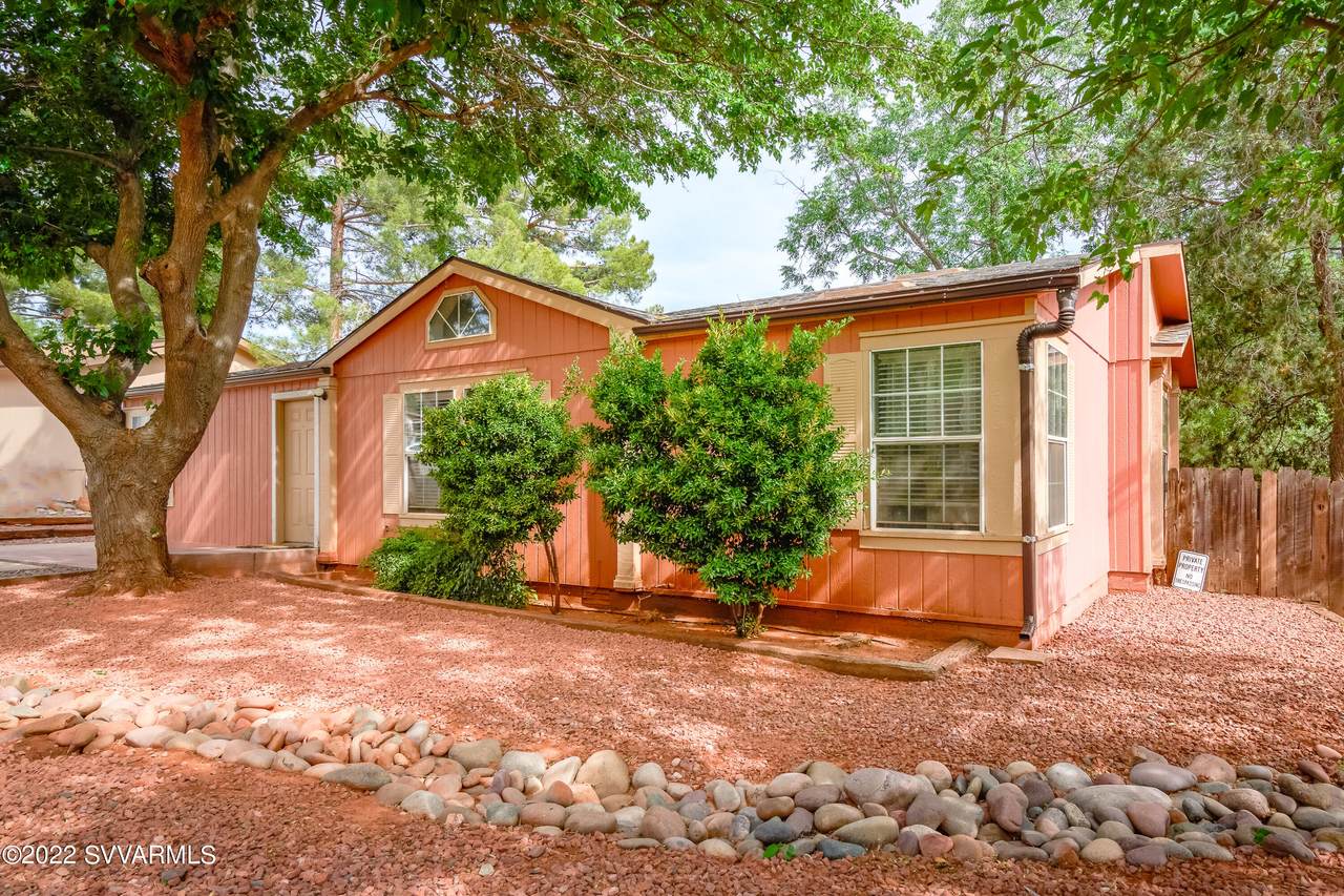 10 Fawn Circle - Photo 1