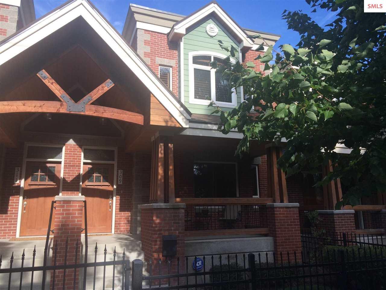 309 11th Street - Photo 1