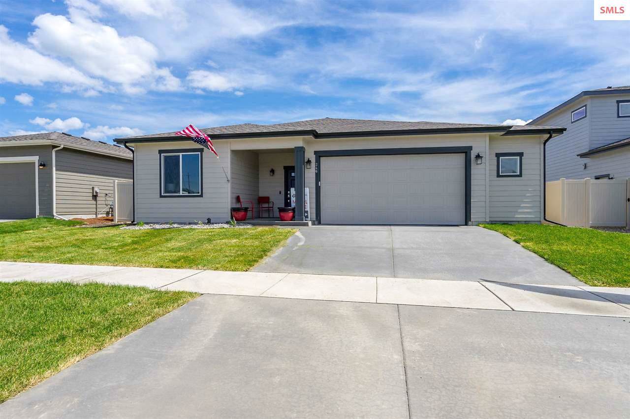 213 Olivewood Ln - Photo 1