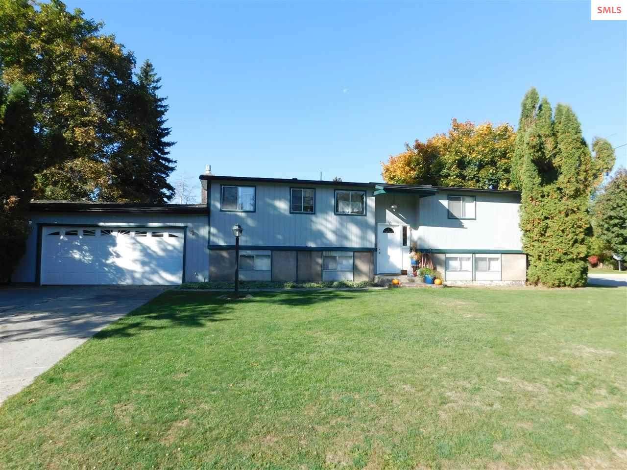 702 Merton Ave - Photo 1