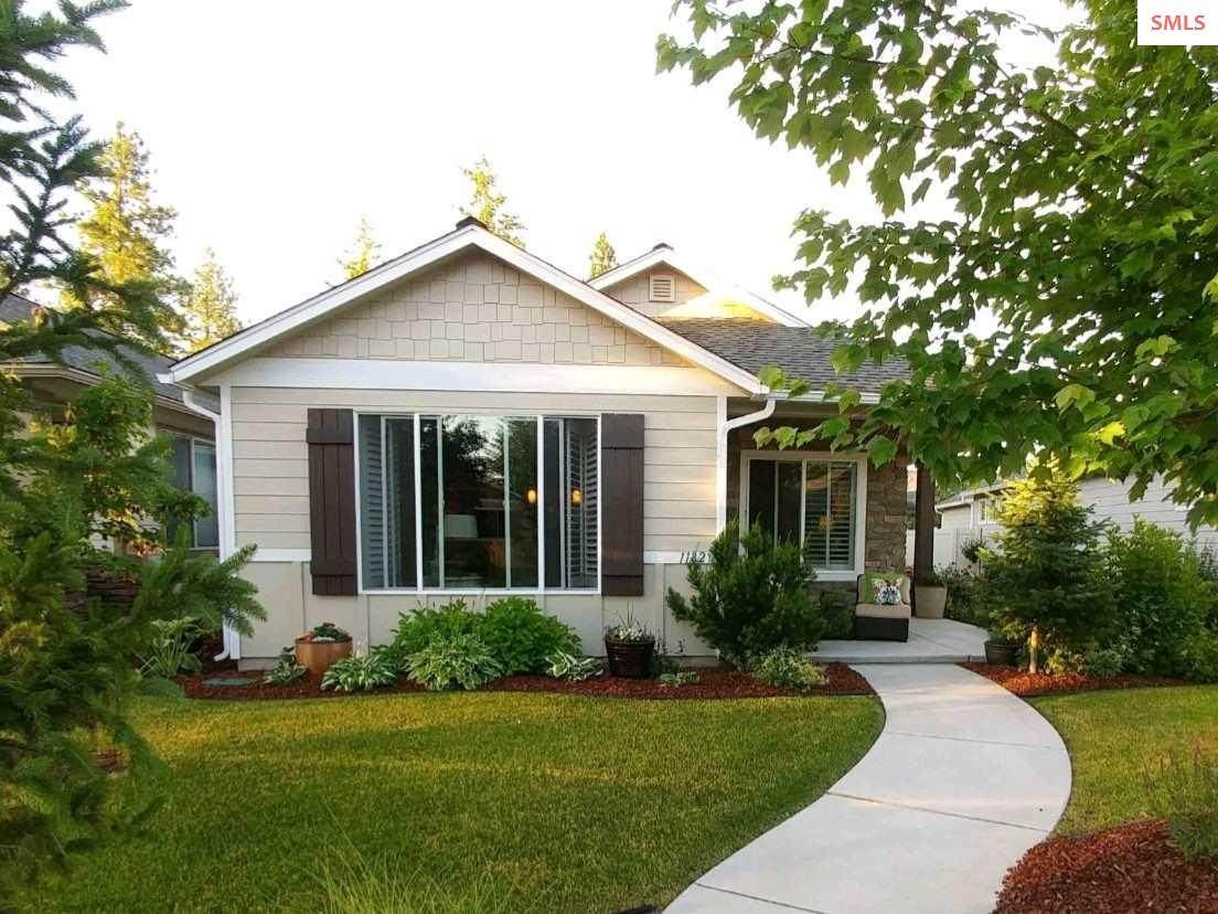 1182 Grove Way - Photo 1