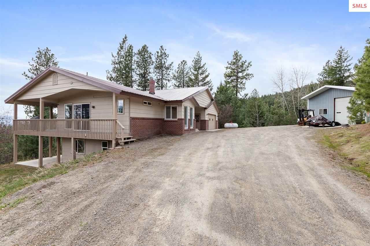16660 Meadowview Ln - Photo 1