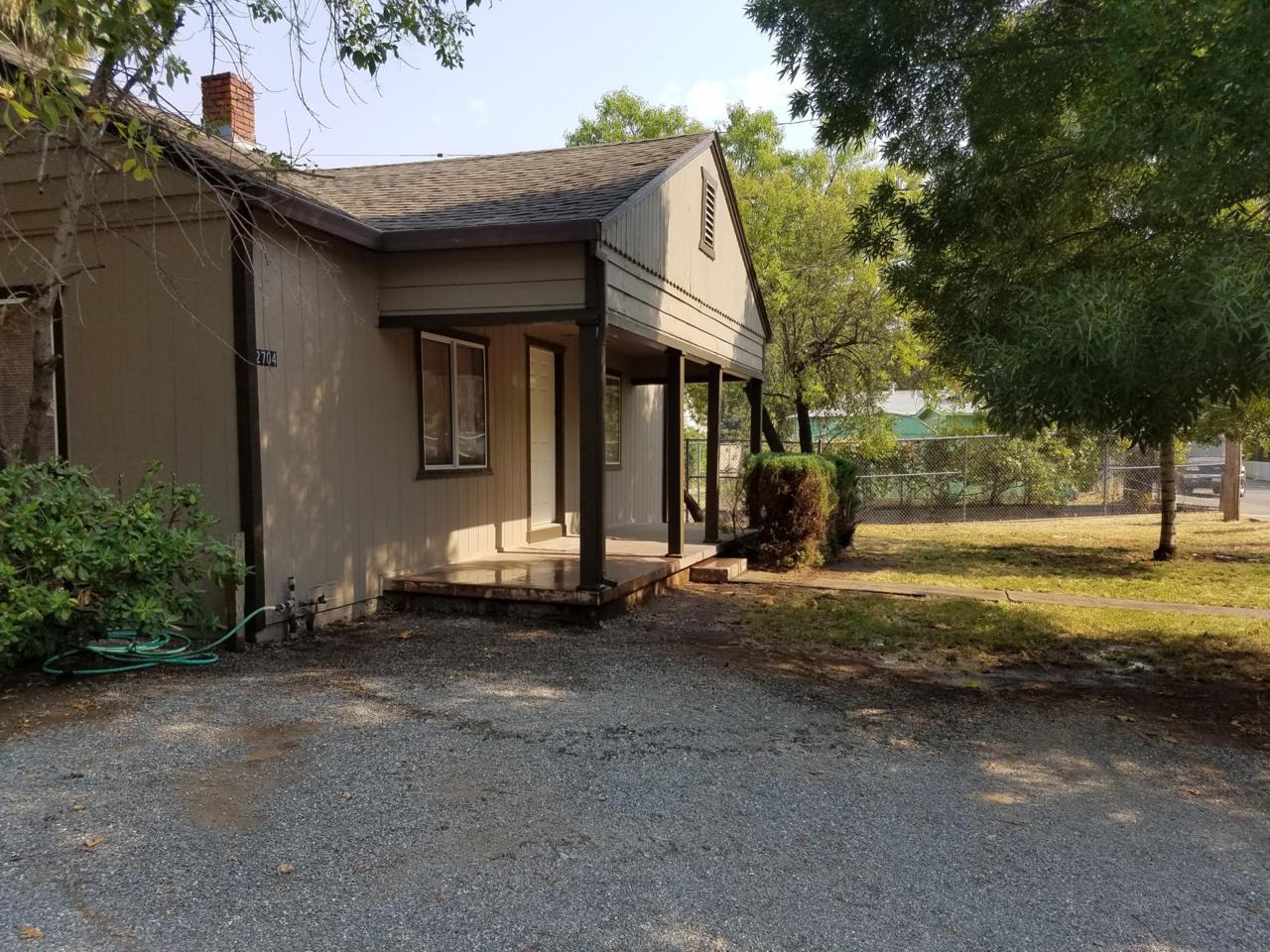2704 Akard Ave - Photo 1