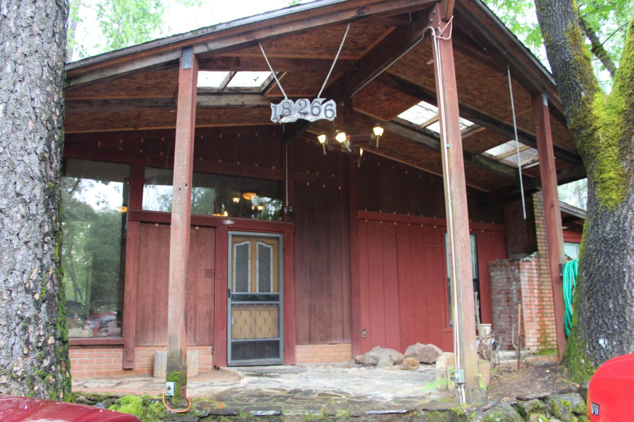 18266 Black Blvd - Photo 1