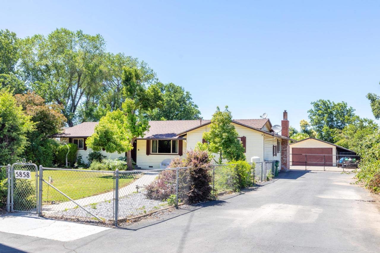 5858 Deschutes Rd - Photo 1