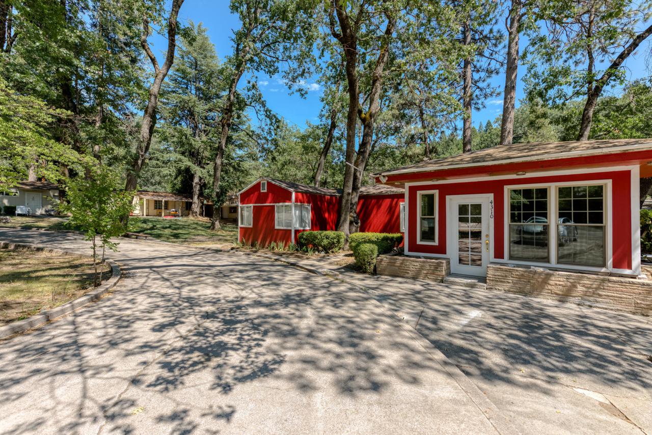 4310 Dunsmuir Ave - Photo 1