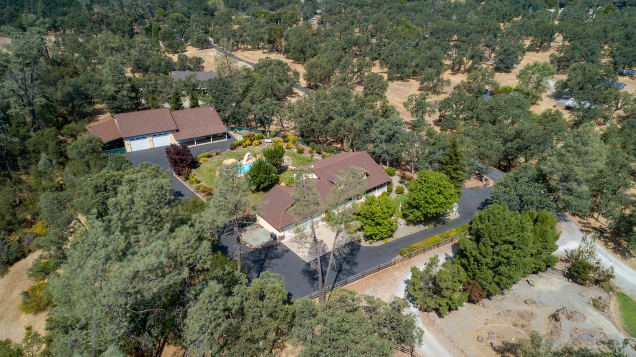 22577 White Cloud Ln - Photo 1