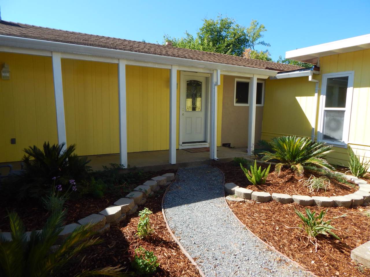 2080 Athens Ave - Photo 1