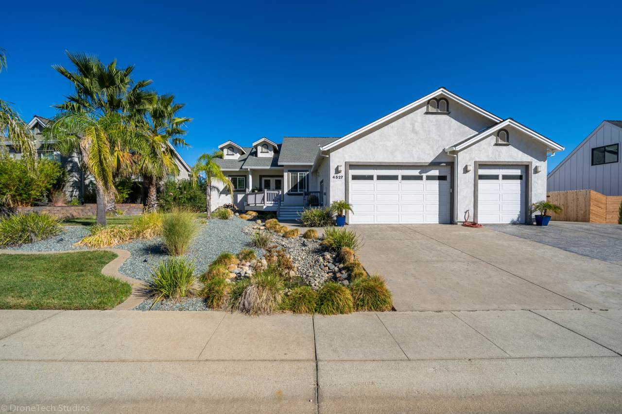 4527 Nantucket Dr - Photo 1