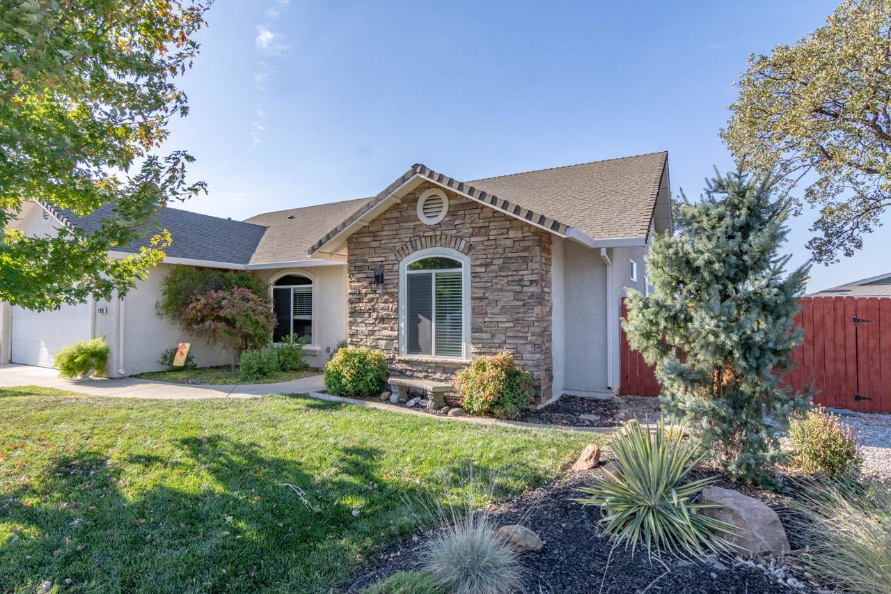 21898 St John Pl - Photo 1