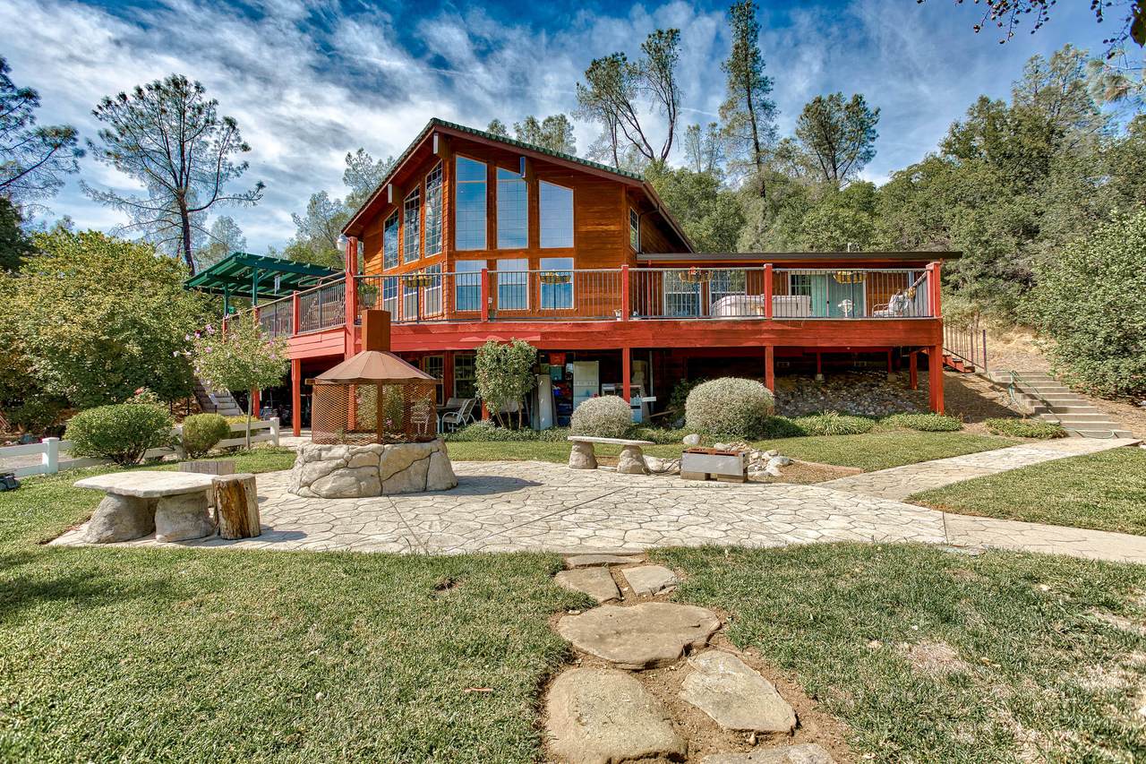 12500 Bailey Rd - Photo 1