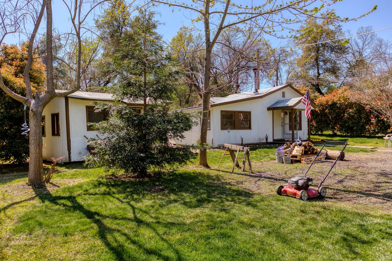 17789 Peterson Ln - Photo 1