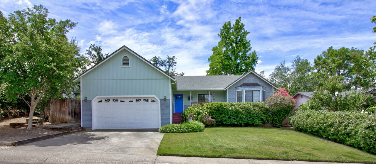 1828 Mary Lake Dr - Photo 1