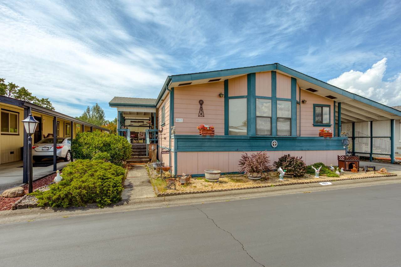4617 Underwood - Photo 1