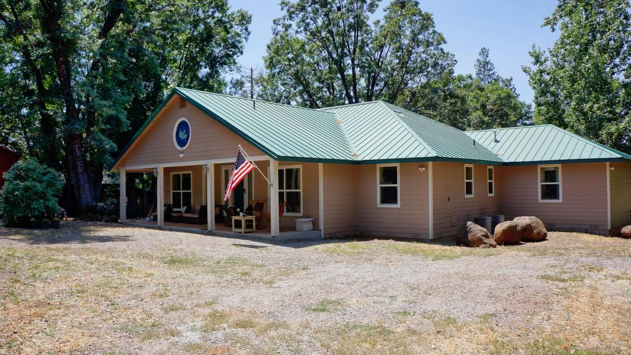 21795 Graham Rd - Photo 1