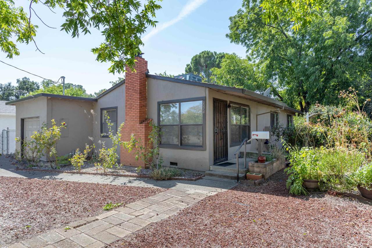 2278 Park Marina Dr - Photo 1