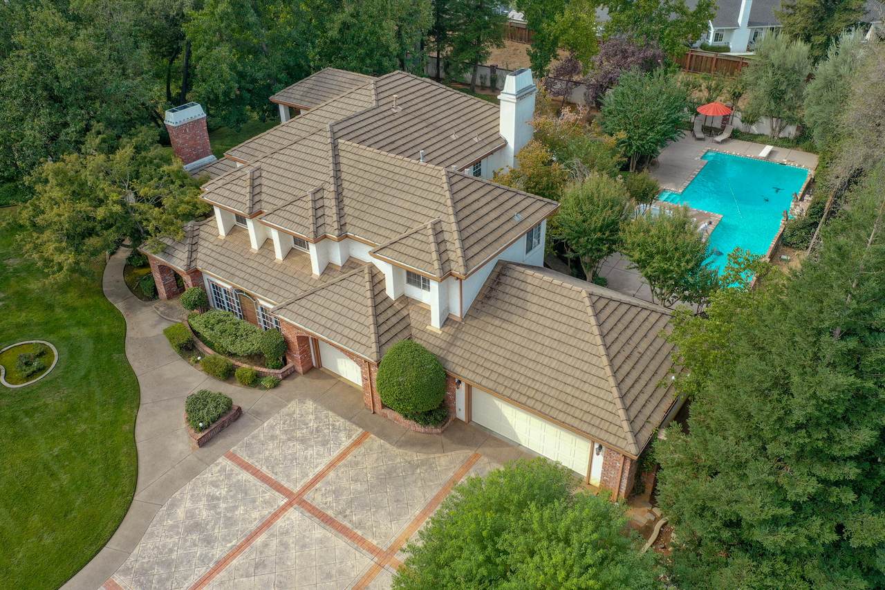 4550 Saratoga Dr - Photo 1