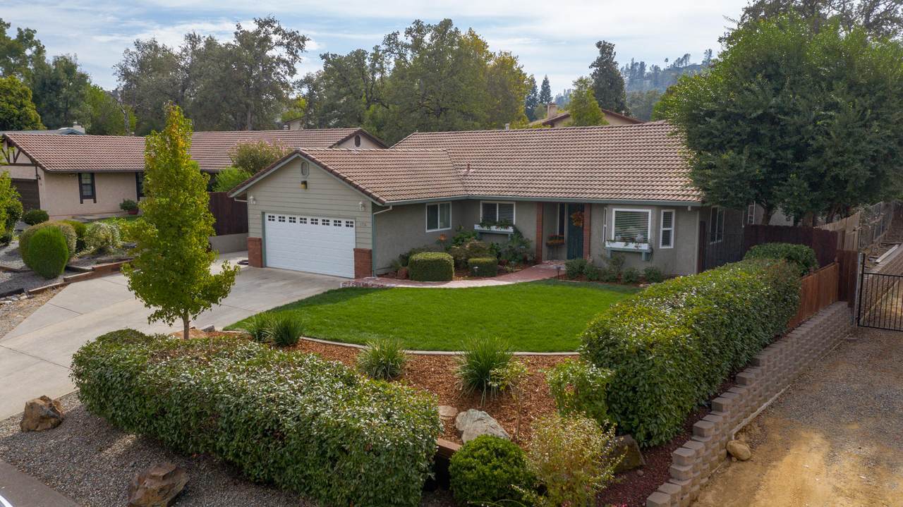 1736 Mary Lake Dr - Photo 1