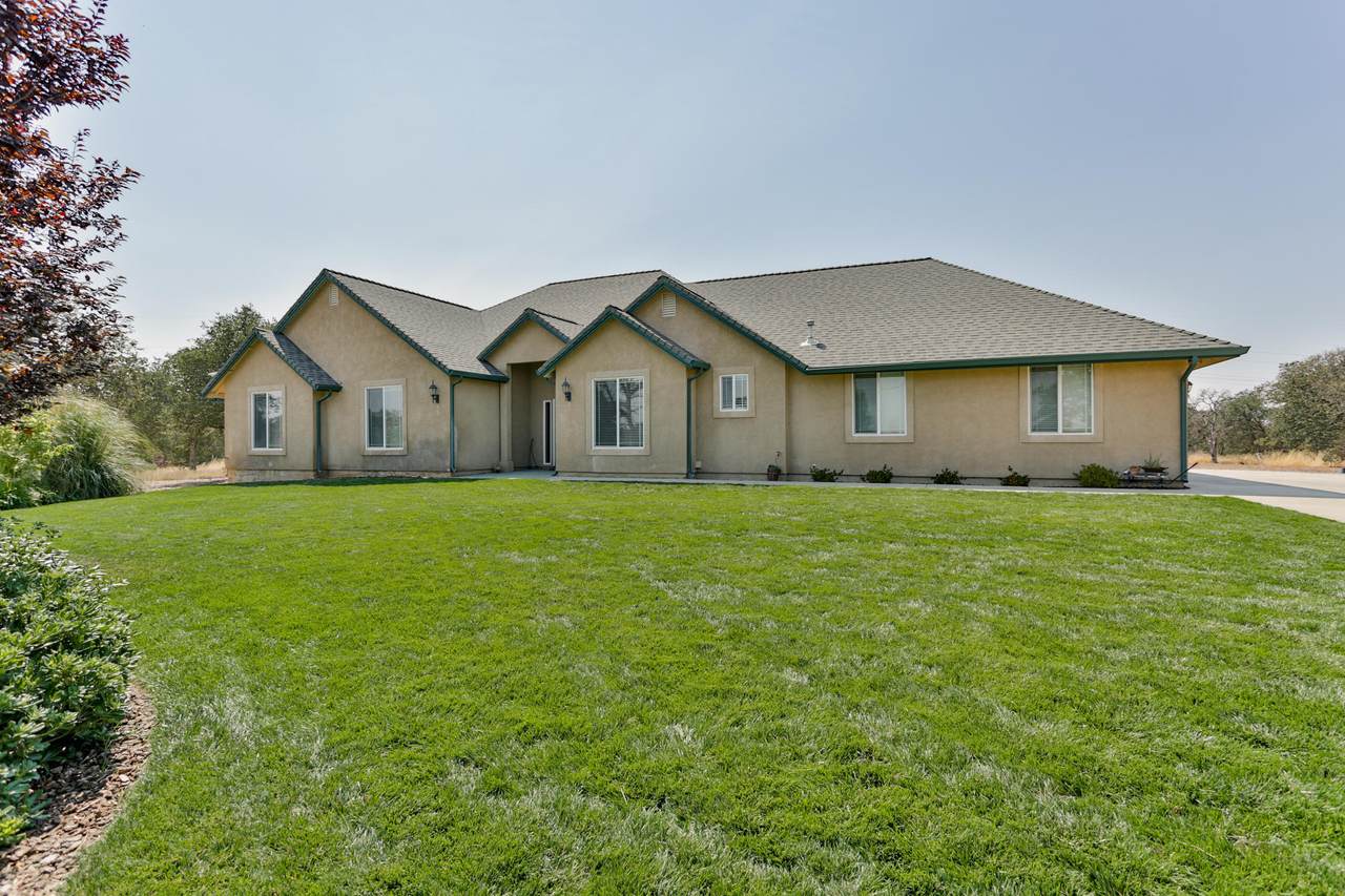 18285 Bywood Dr - Photo 1