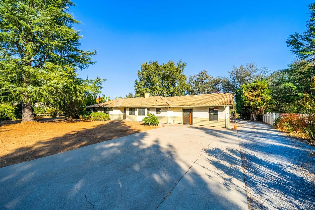 19687 Midland Dr - Photo 1