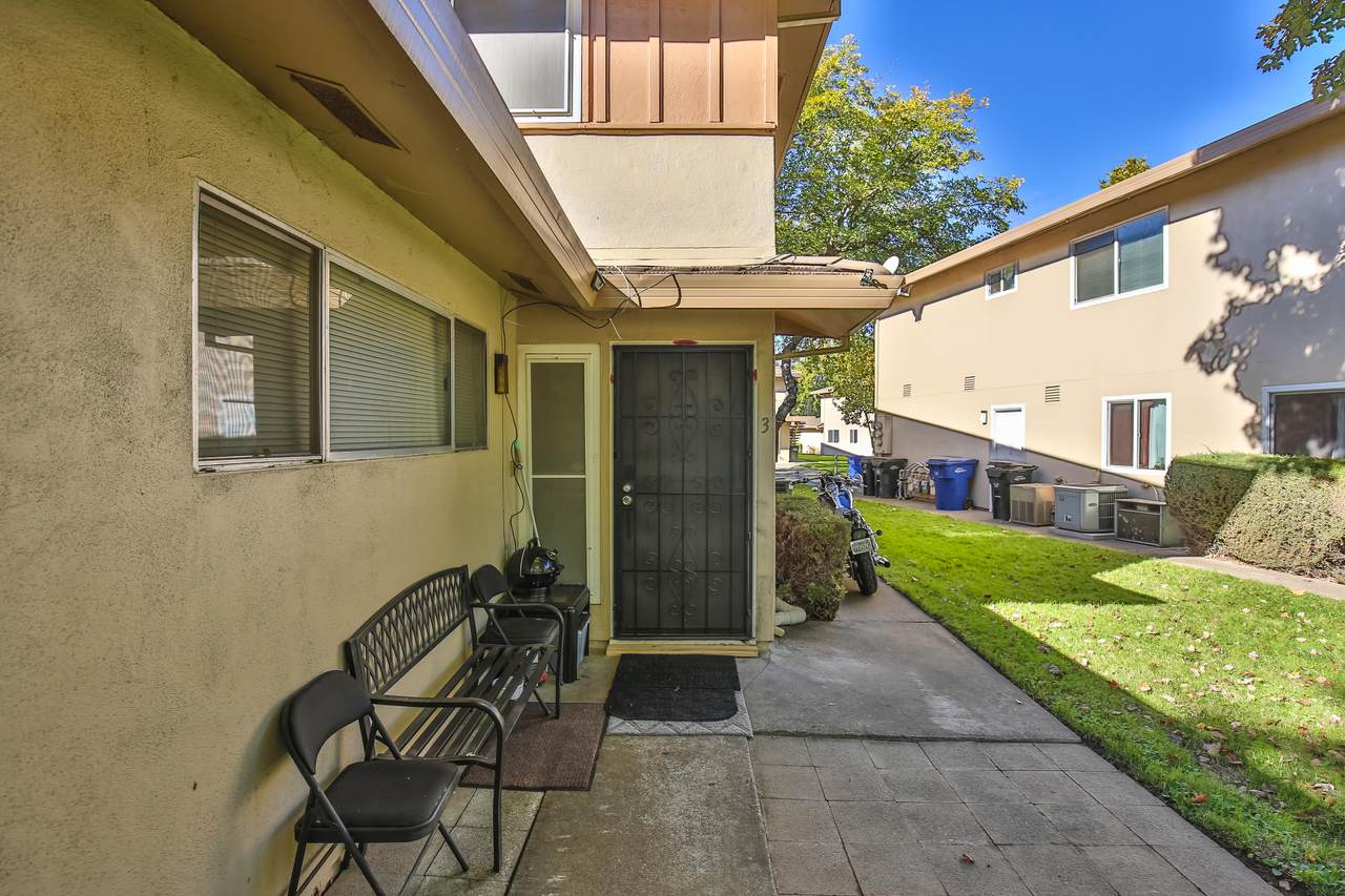 5091 Rhode Island Dr - Photo 1