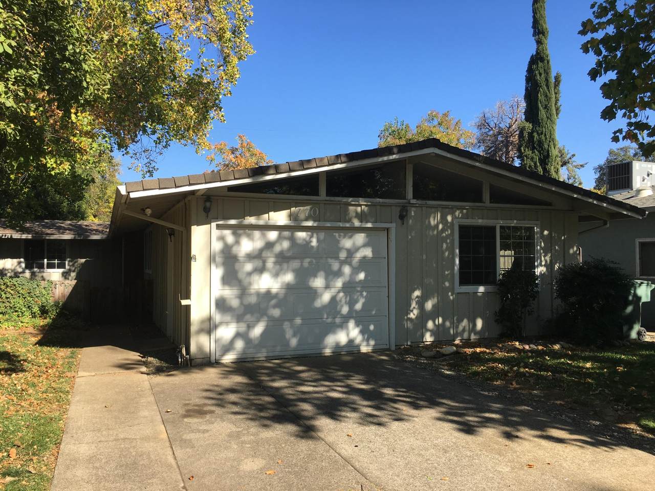 770 Lincoln St - Photo 1