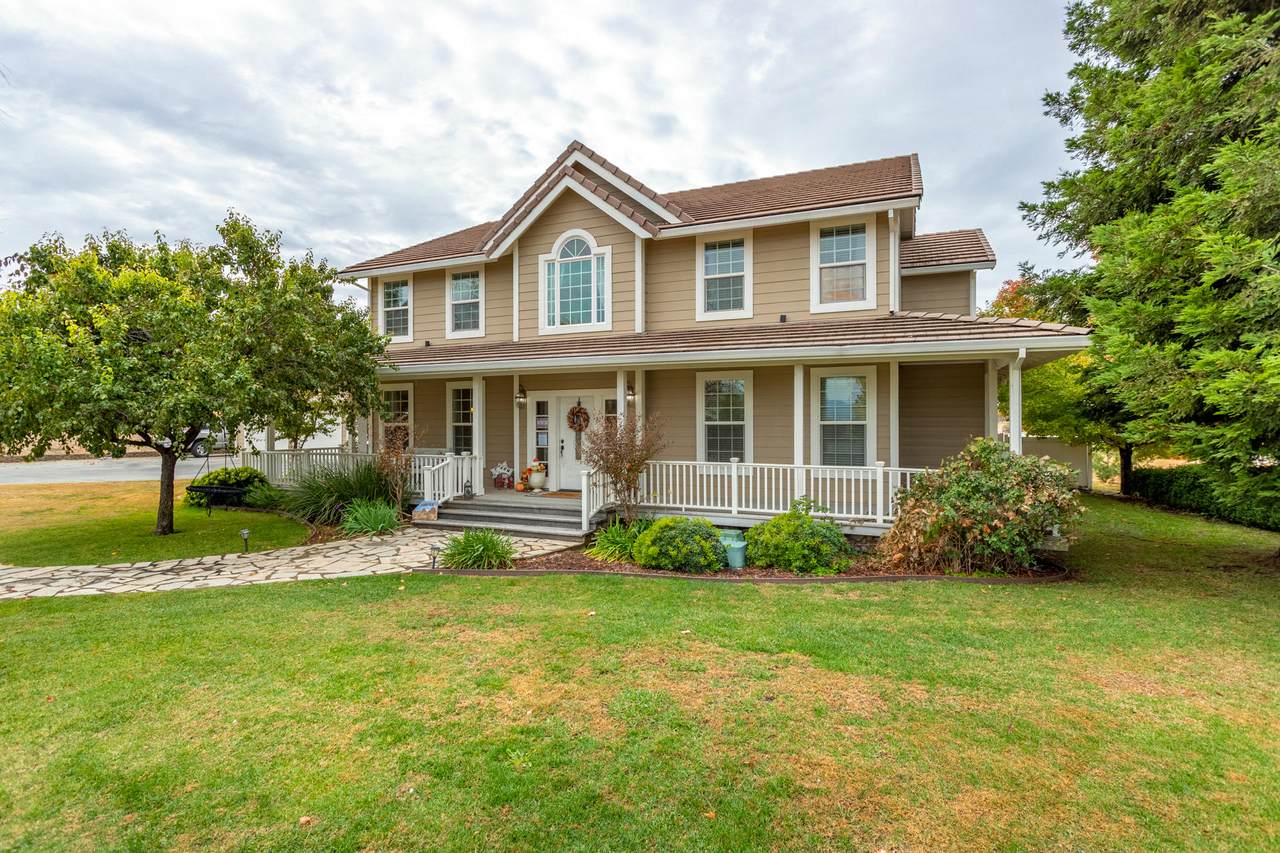 12830 River Hills Dr - Photo 1