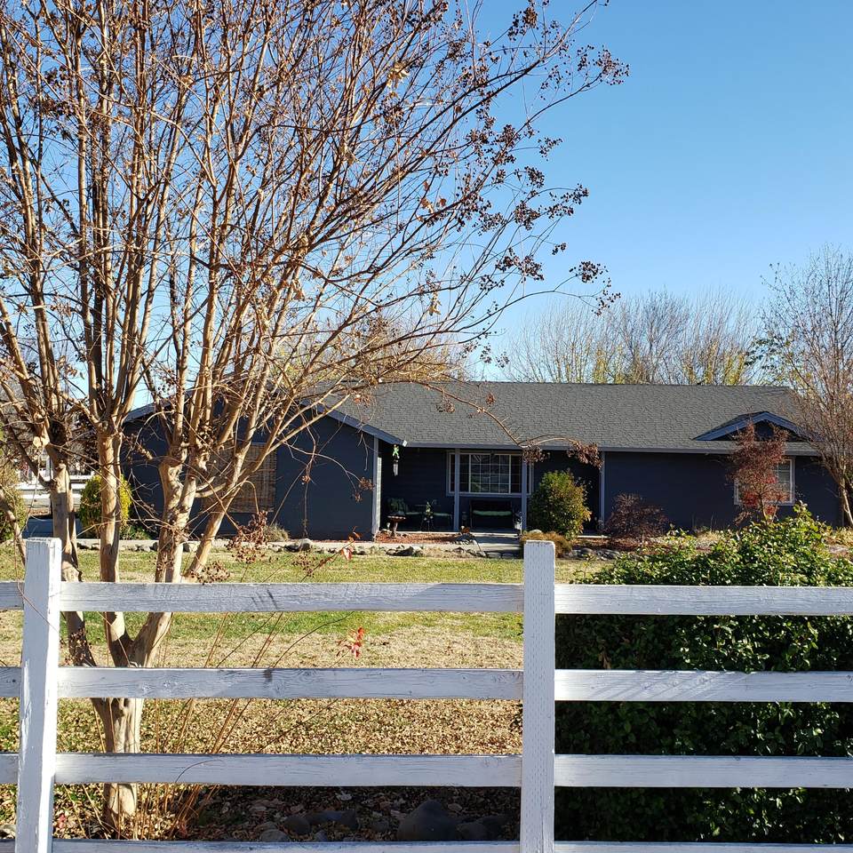 24955 Logans Ln - Photo 1