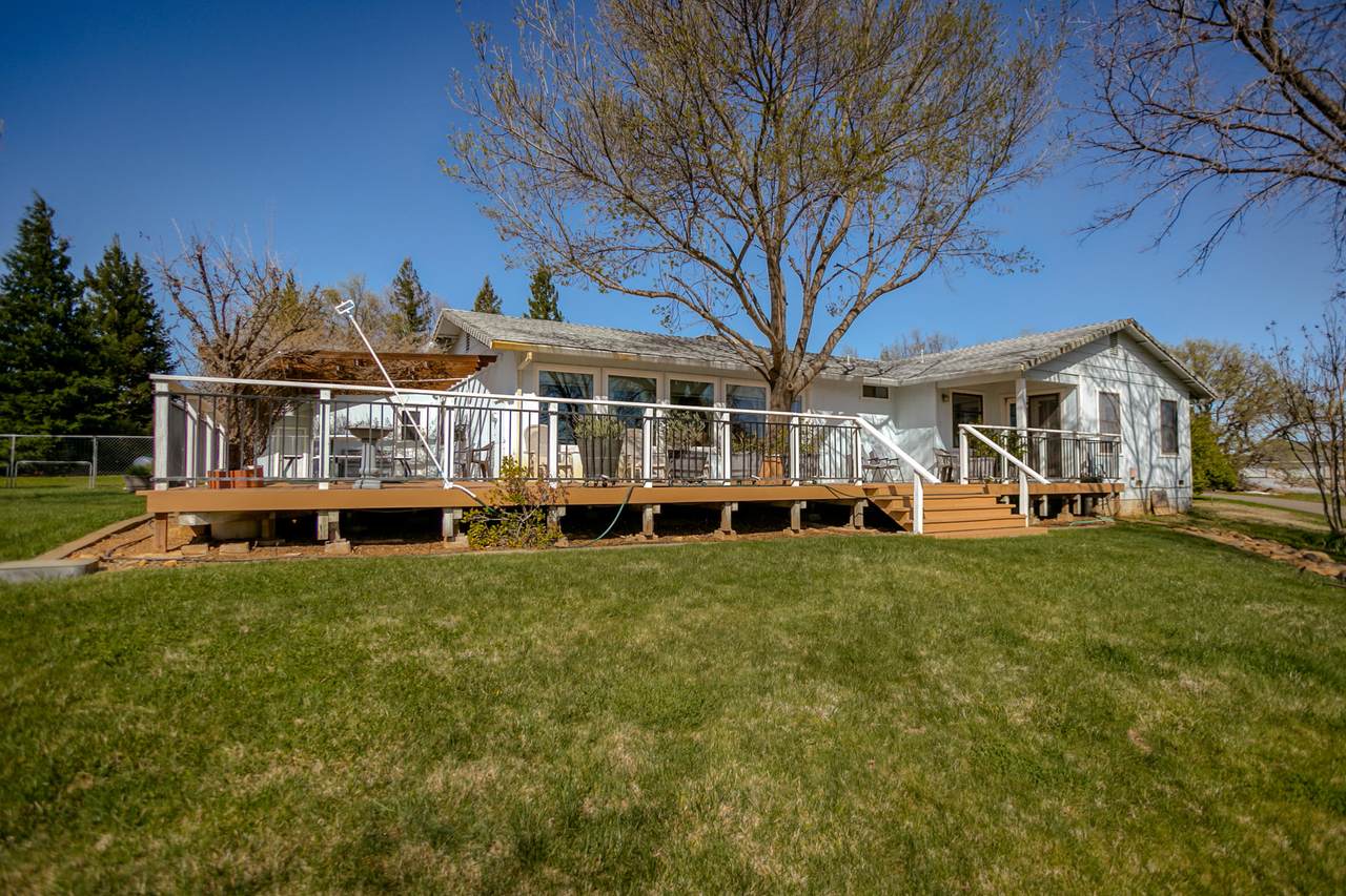 21941 Sunnyside Dr - Photo 1