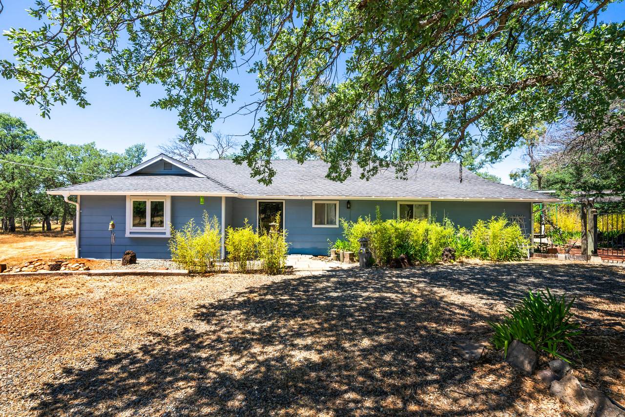 21451 Kirkwood Manor Dr - Photo 1