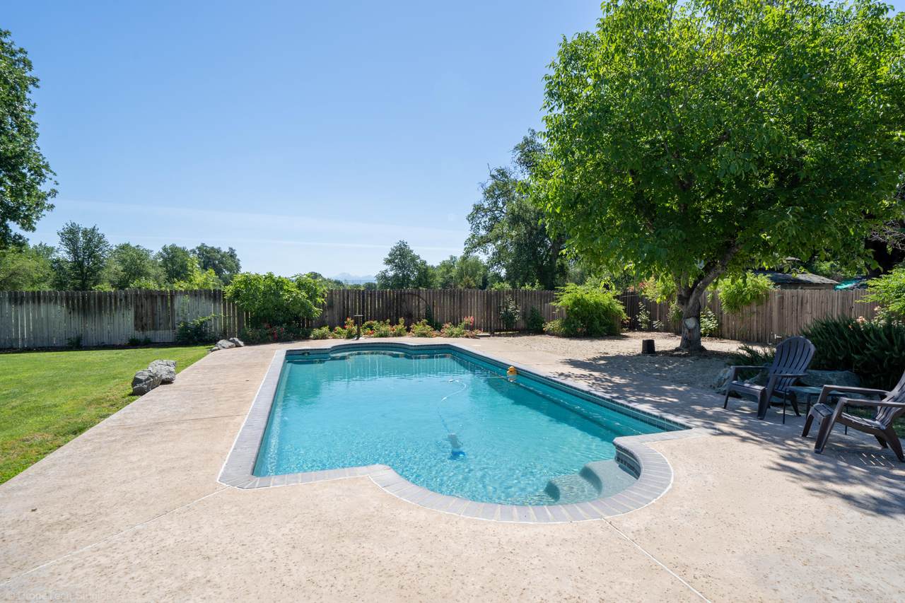 8829 Midview Dr - Photo 1