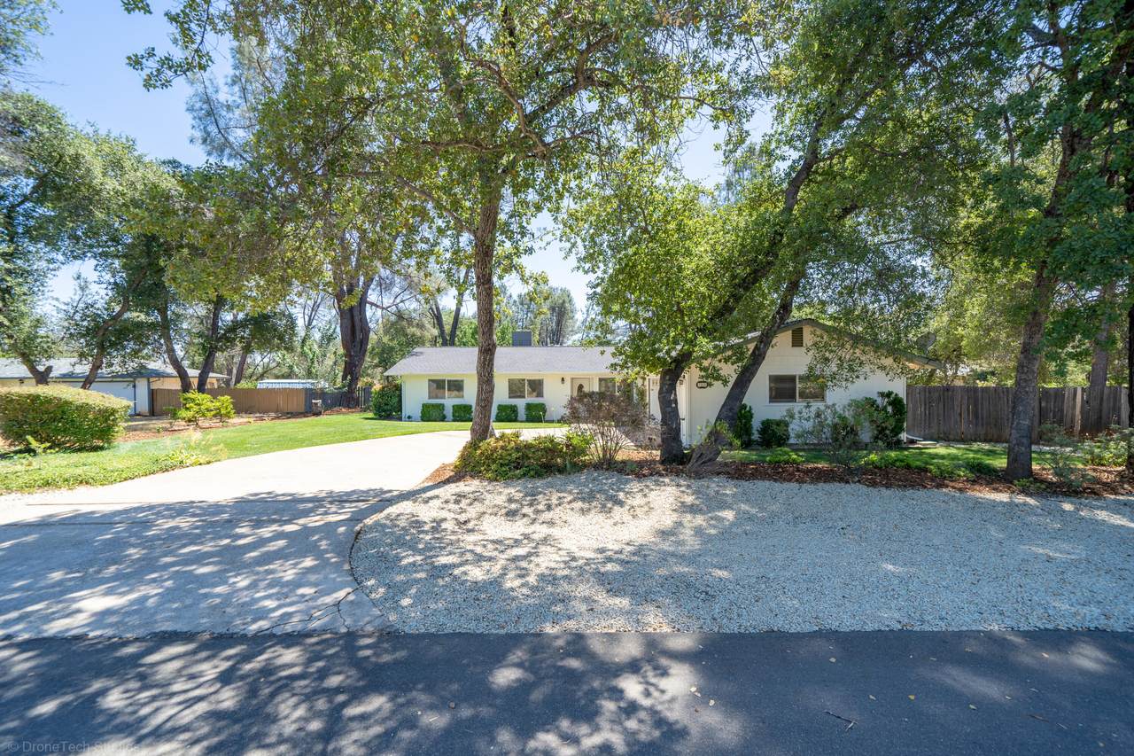7255 Bohn Blvd - Photo 1