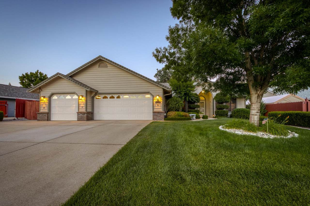 3227 Dartford Dr - Photo 1