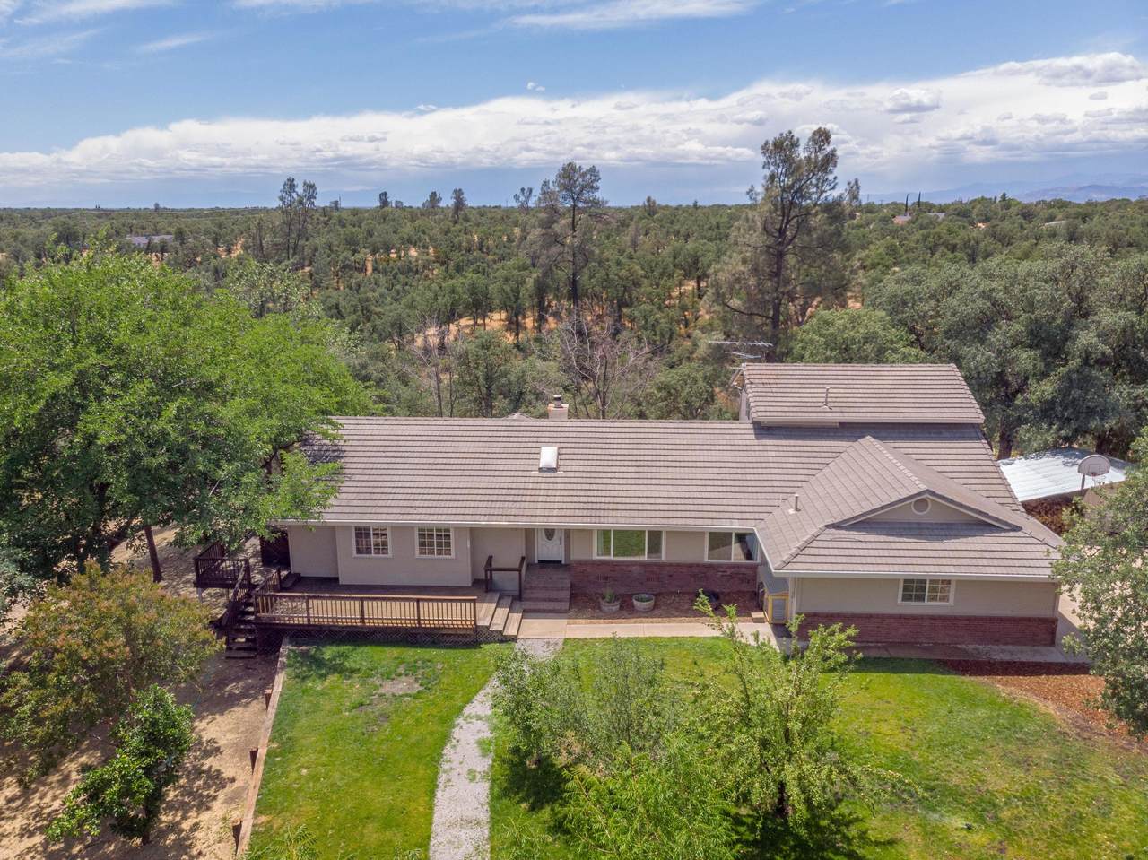 9308 Redtail Ln - Photo 1