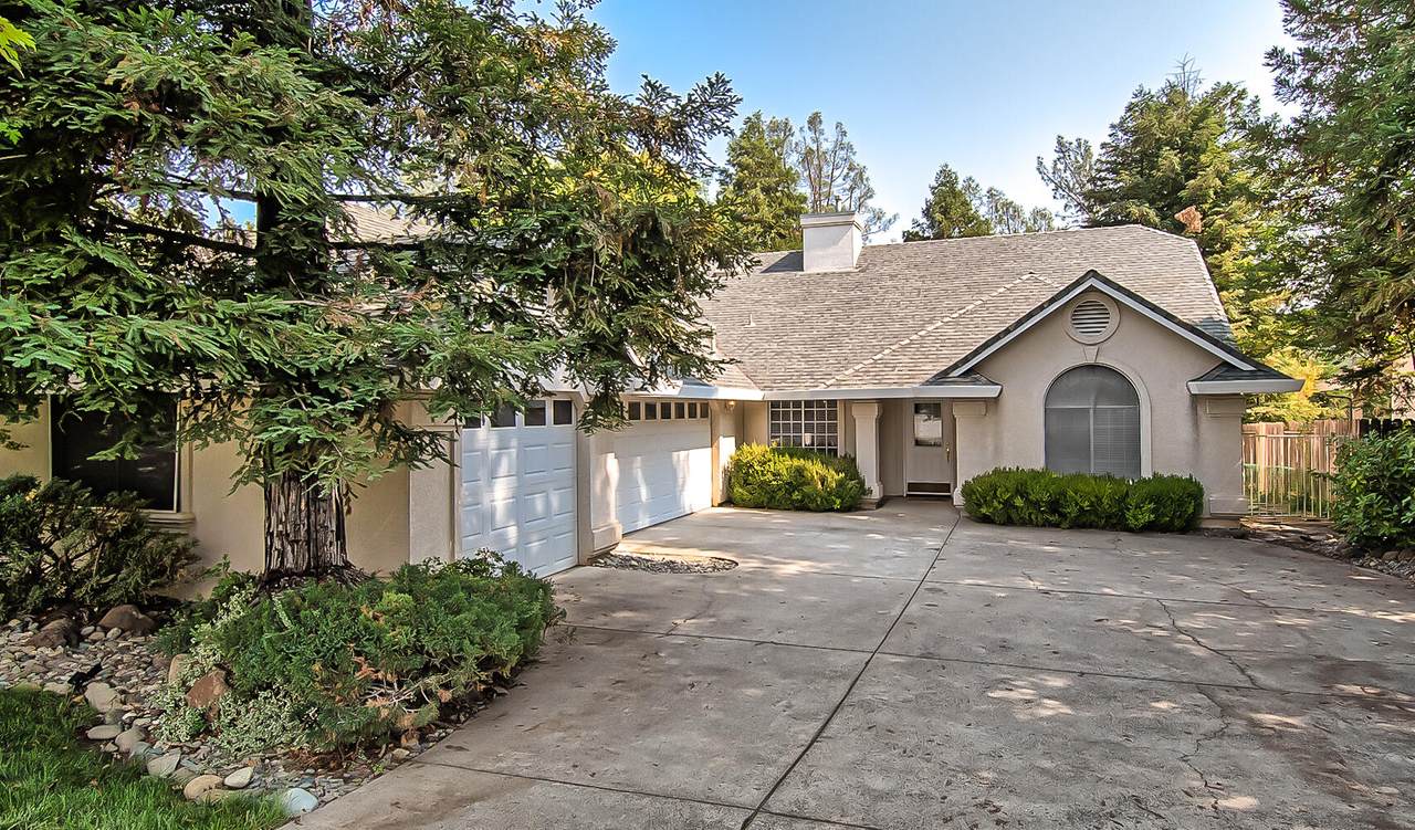 531 Reddington Dr - Photo 1