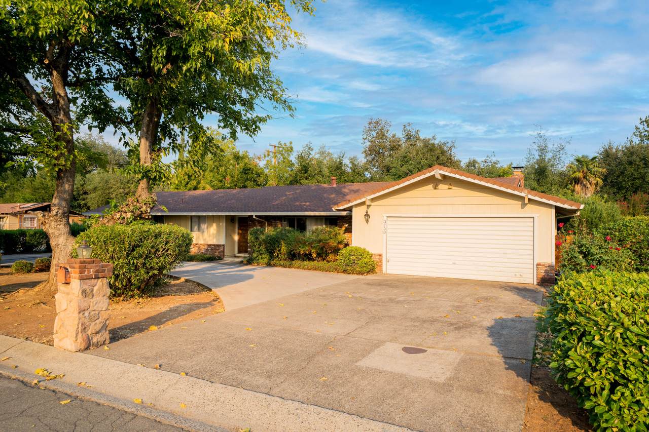 3753 Victoire Way - Photo 1