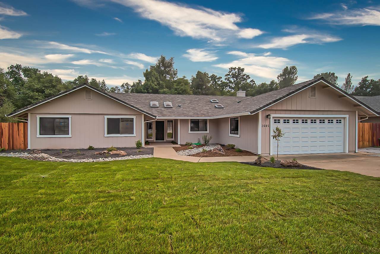 2605 Lake Redding Dr - Photo 1