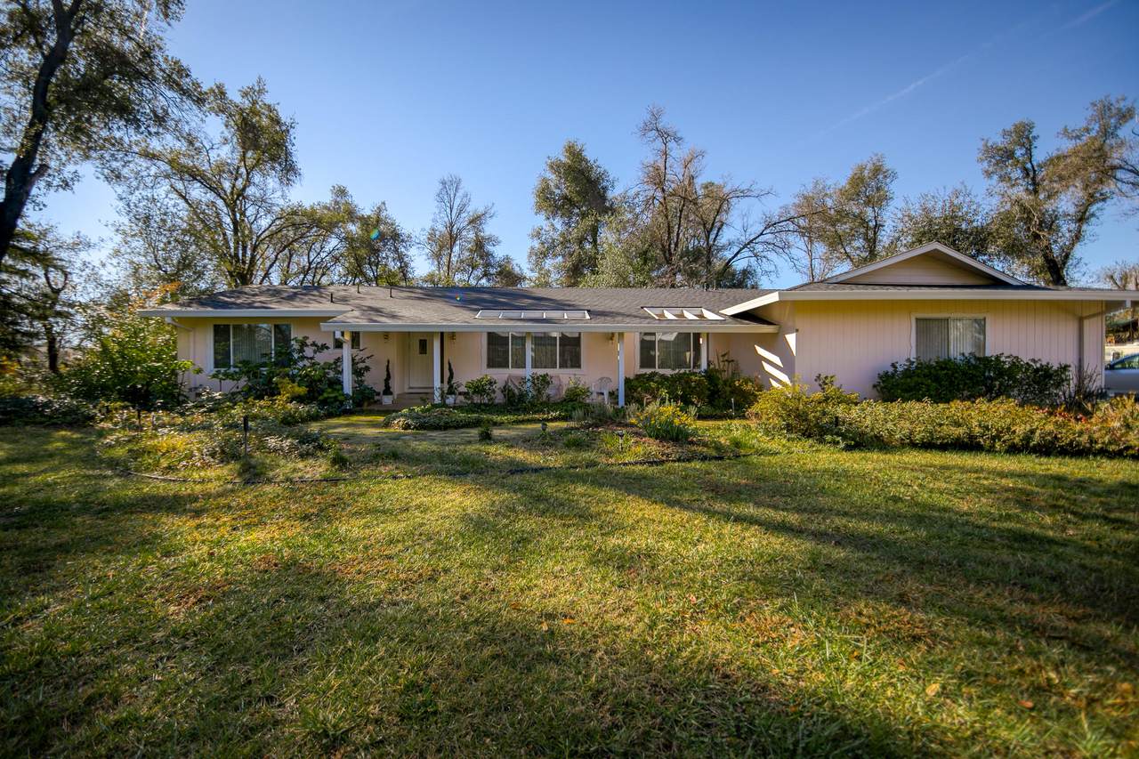 8442 Ranchette Dr - Photo 1