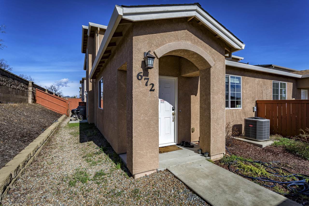 672 Mission De Oro Dr - Photo 1