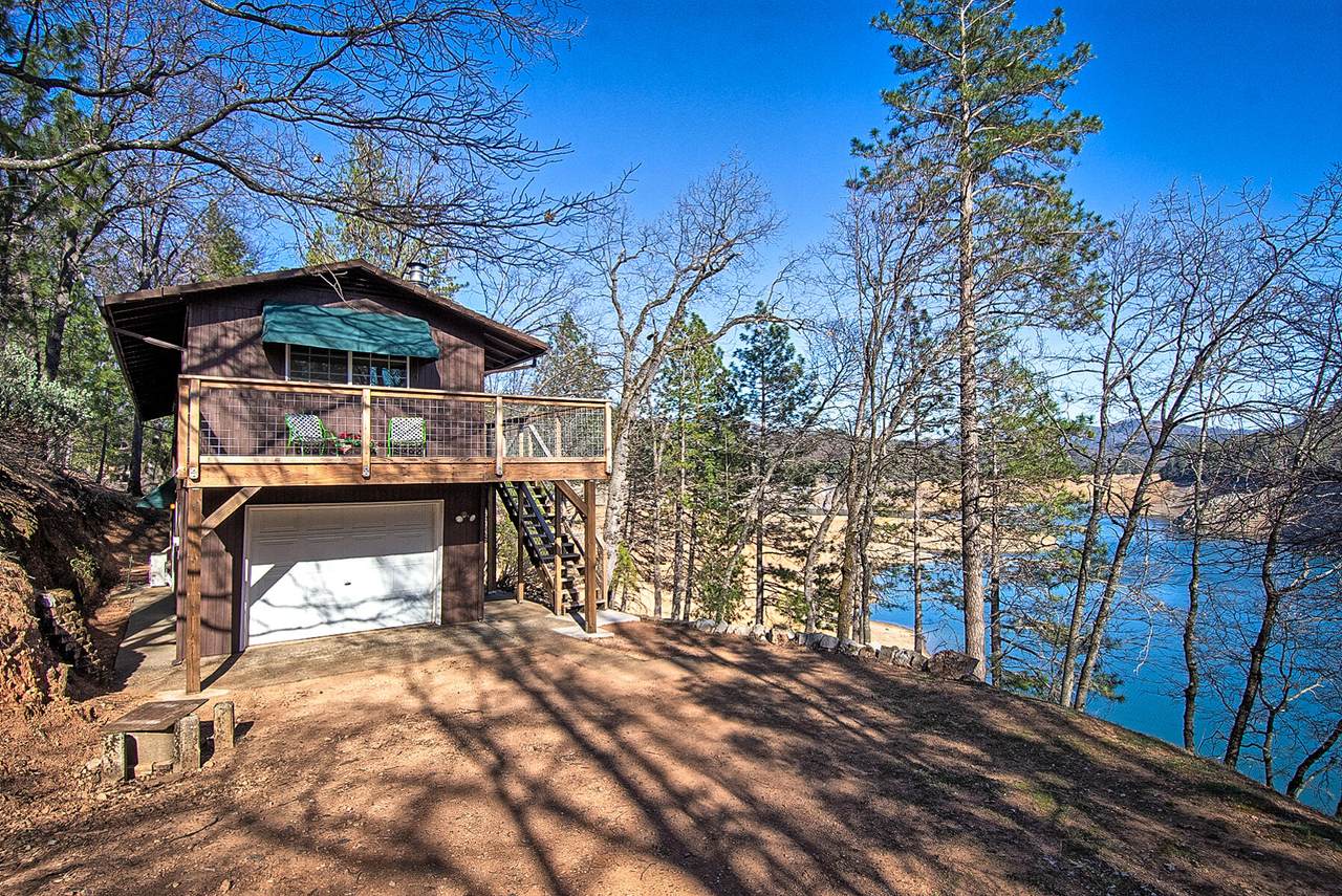 19543 Lakeshore Drive - Photo 1