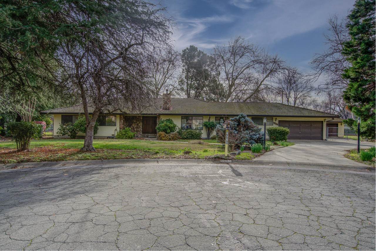 6585 Lucerne Ct - Photo 1