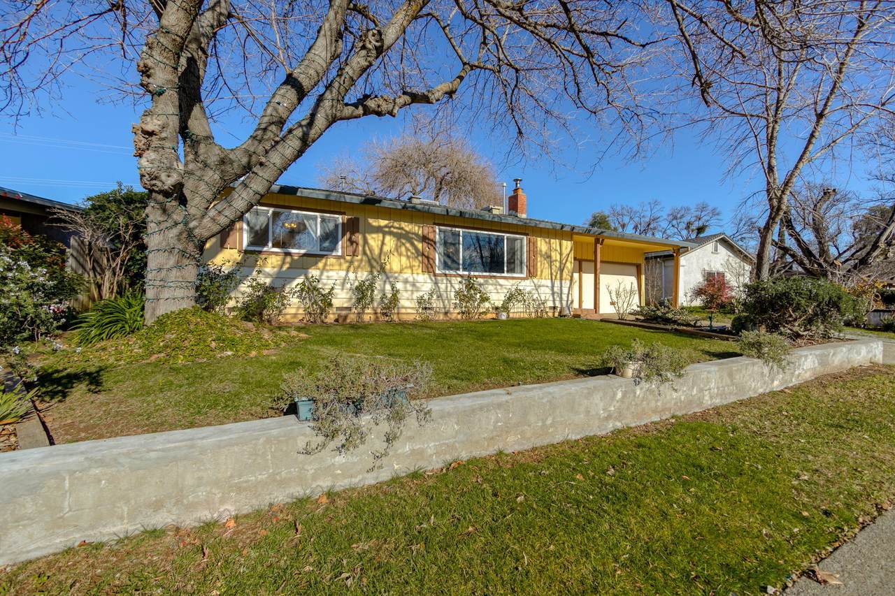 1866 Pinon Ave - Photo 1