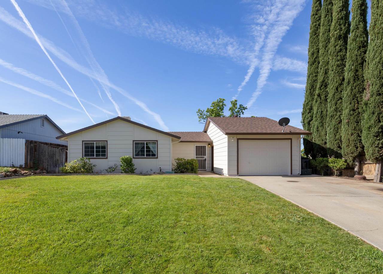 785 Crosby Ln - Photo 1